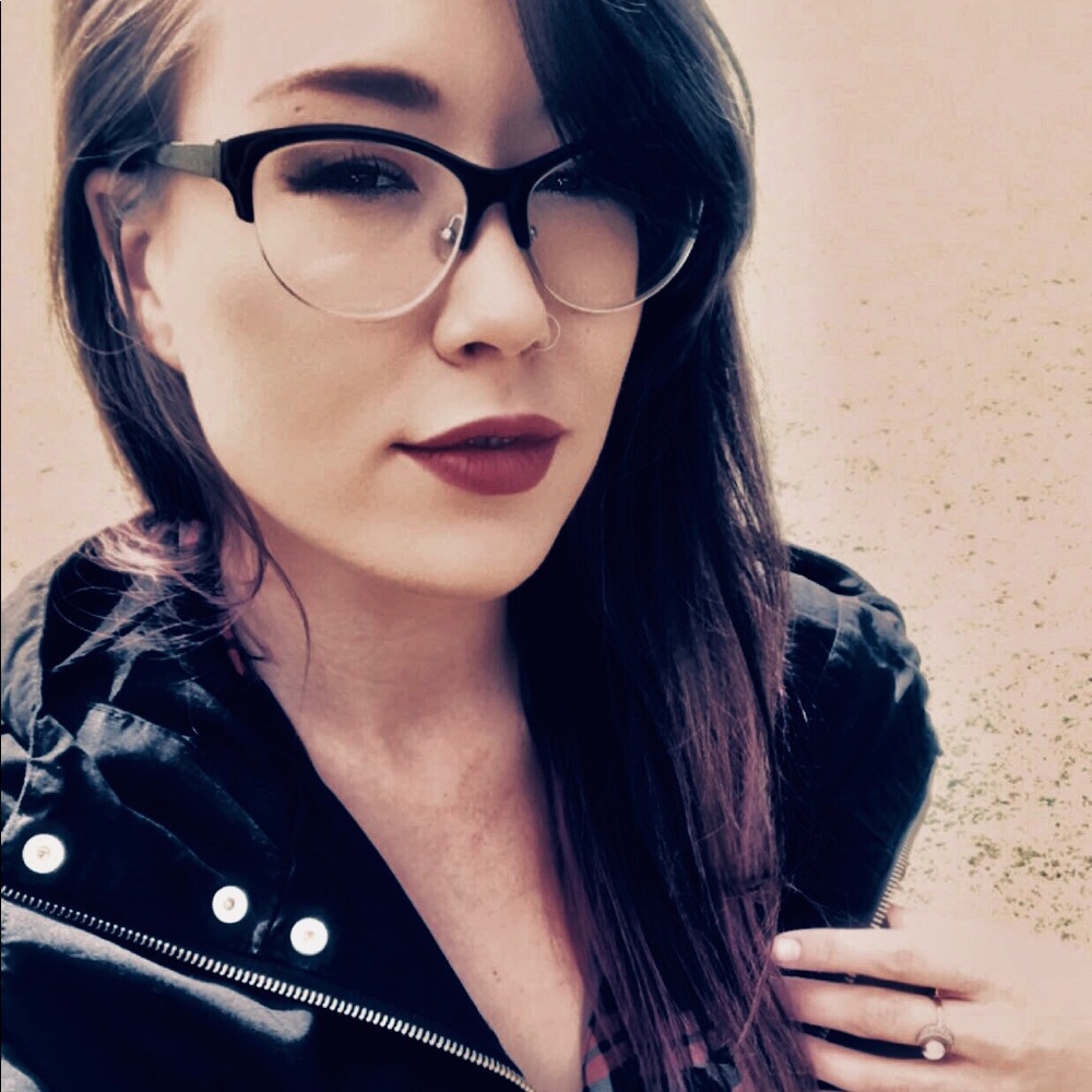 Meet your Posher, Nichole